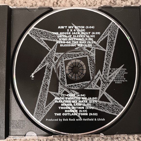 Metallica Load Compact Disk Pre-owned - Picture 5 of 9